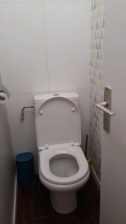 Un Appartement Lumineux Au Parc Beaumont بو المظهر الخارجي الصورة