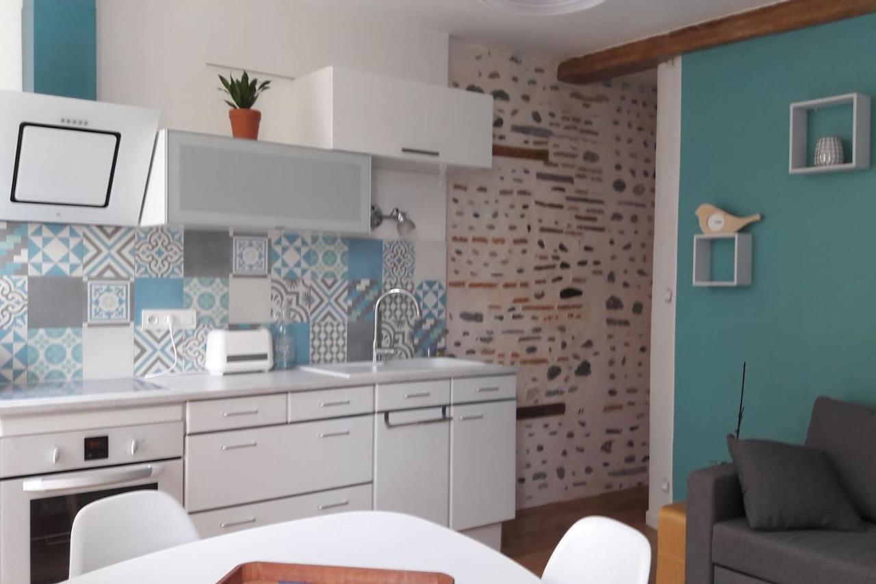 Un Appartement Lumineux Au Parc Beaumont بو المظهر الخارجي الصورة